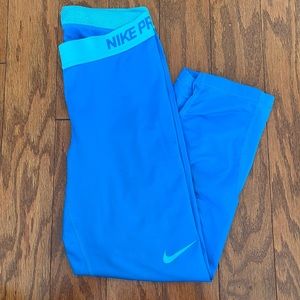Nike Pro Dri-Fit Capri leggings